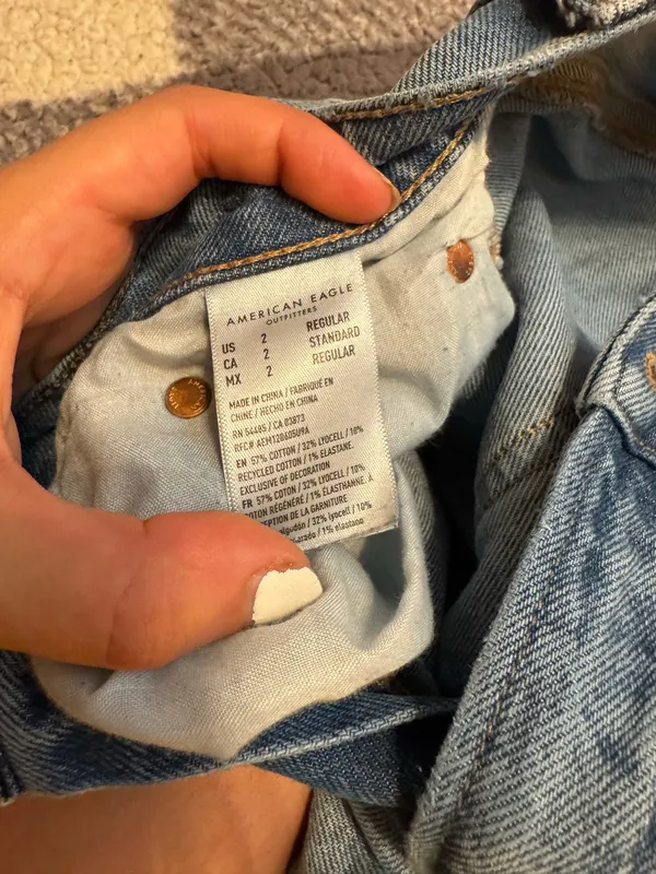 American Eagle Jeans - Image 3
