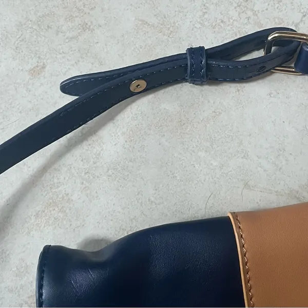 Spartina 449 Navy Turn-Key Clutch - Image 4