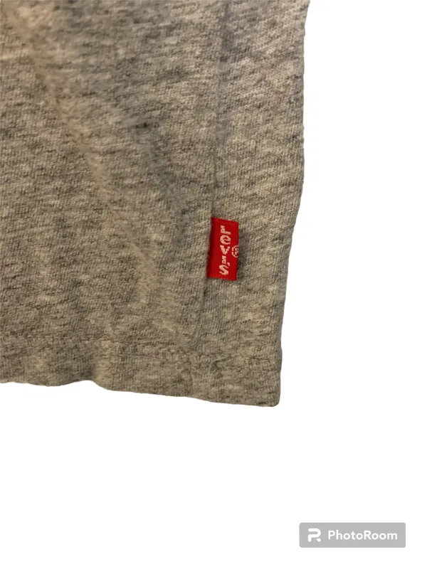 Levi's • The Perfect Tee Red Graphic Short Sleeve - Image 6