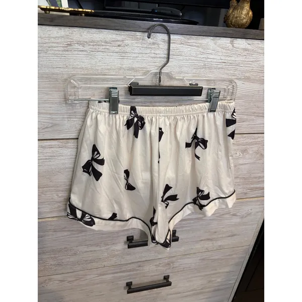 Women Pajama Set Short Sleeve Button Down Shorts Bow Print Cream Black Medium - Image 3