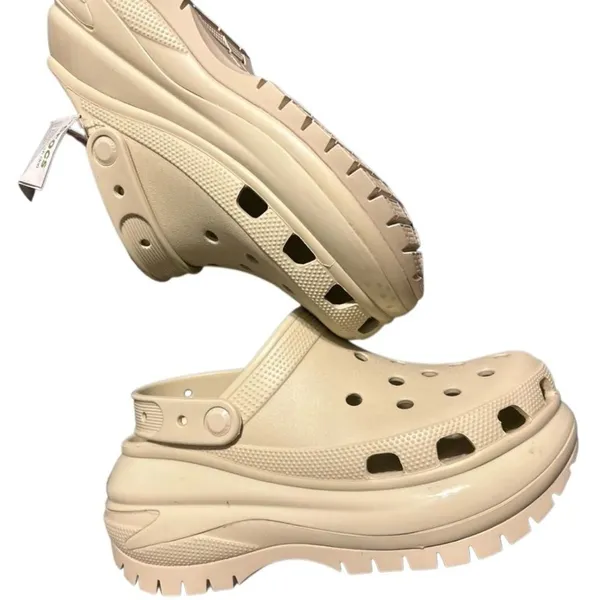 NWT Crocs Classic Crush Platform Clogs Sz 8 - Image 2
