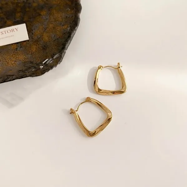 Geometric square gold hoop earrings for women - Image 3