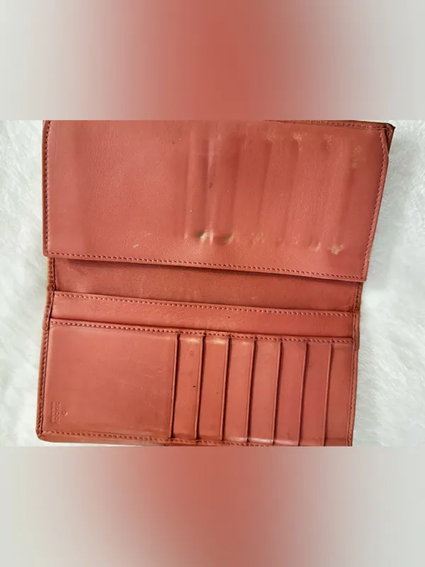 Gucci Vintage Pink Brown & Beige Monogram Canvas Heart Snap Wallet - Image 4