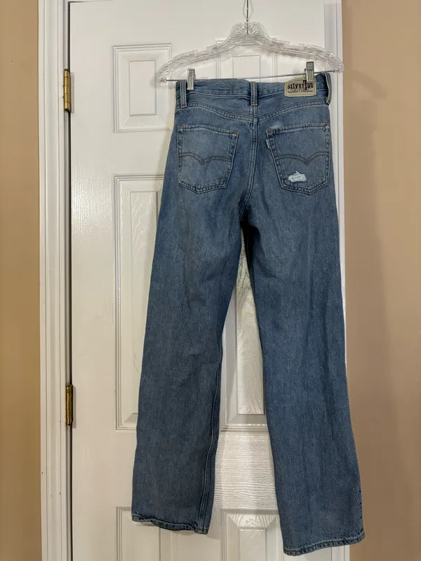 Levi’s Silver Tab 94 Baggy Jeans Light Wash - Image 4