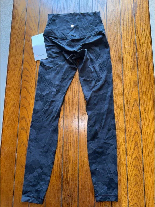 Lululemon Align High Rise 28” Heritage Camo Black Size 4 NWT - Image 2
