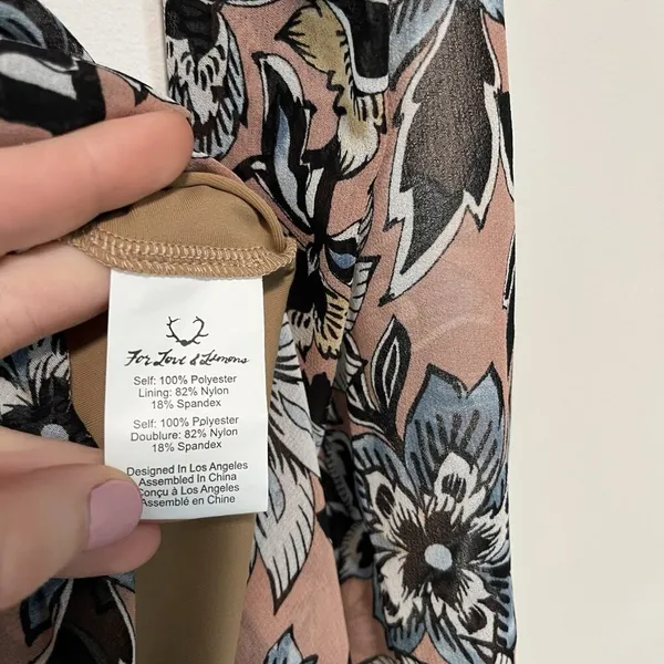 For‎ Love & Lemons Grace Maxi Dress in Nude Floral Size Small - Image 8