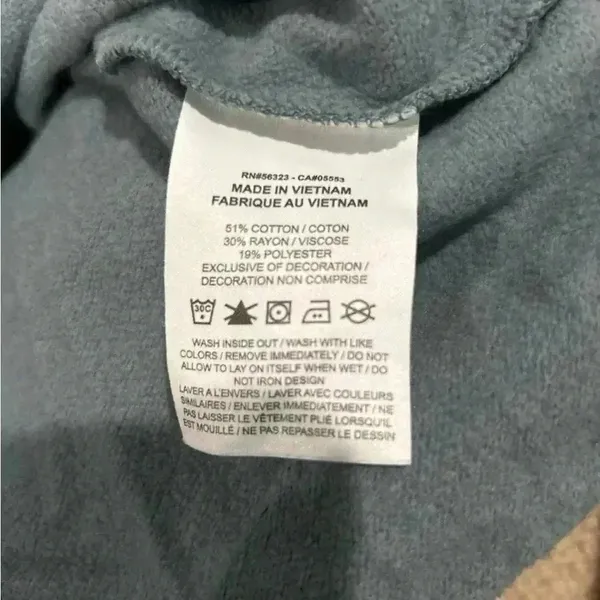 Nike vintage look blue hoodie in size small - Image 5