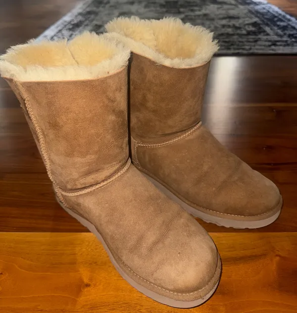 UGG Women’s Boots Tan Bailey Bow - Image 4