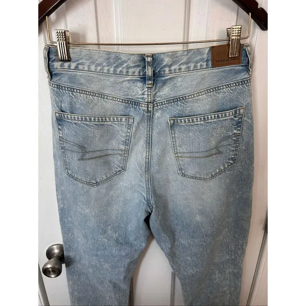 American eagle light blue mom fit short jeans size 4S ripped distressed - Image 6
