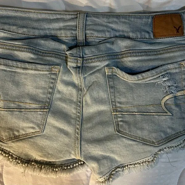 American Eagle Jean Shorts Size 4 Shortie - Image 2