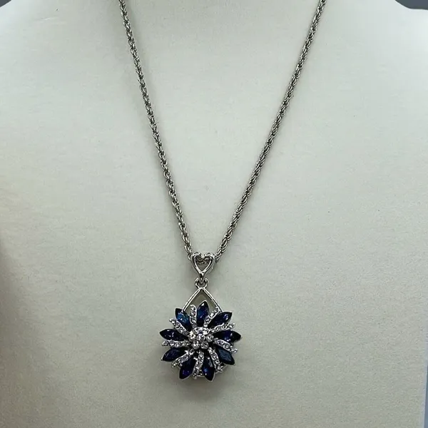 Sapphire CZ’ large flower pendant on a long 21” rope chain - Image 3