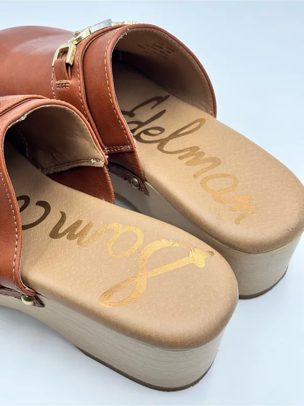 Sam Edelman Tan Leather Clog Mules with Gold Chain Accent Size 7.5 - Image 5