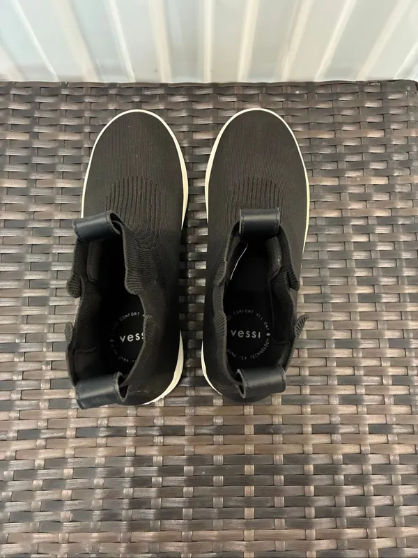 Vessi weekend, Chelsea, waterproof knit sneaker boots women’s size 9 - Image 3