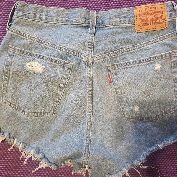 Levi’s 501 Shorts - Image 3