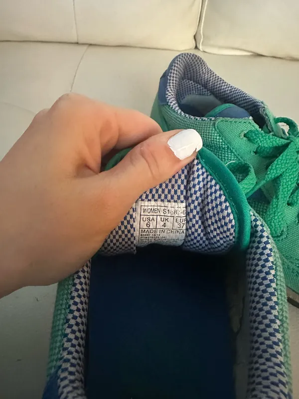 Green Saucony Shoes - Image 8