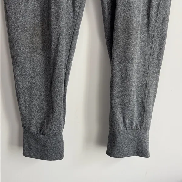 Under Armour Gray Track Pants Size L - Image 4