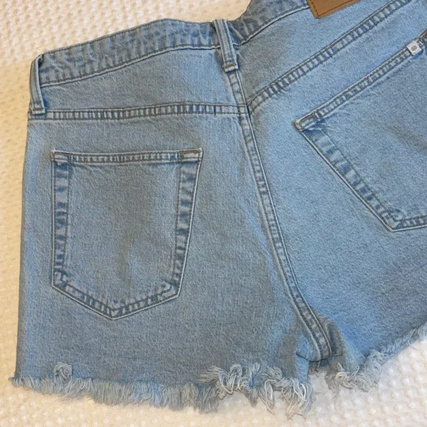 Lucky Brand 12/31 Pins Blue Denim Cut Off Jean Shorts Embroidered Purple Flower - Image 8