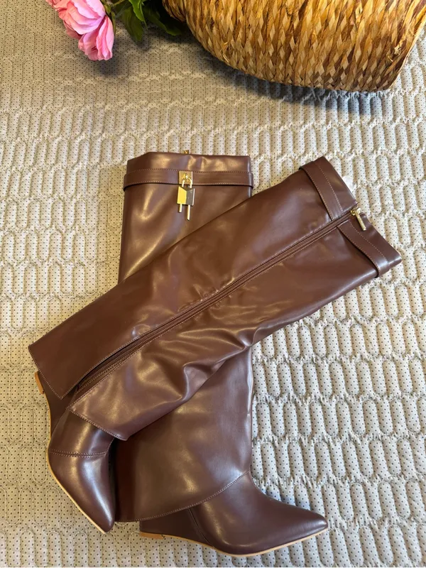 Cape Robbin Leather Knee High Boots Brown Gold Hardware Designer Style - Image 5