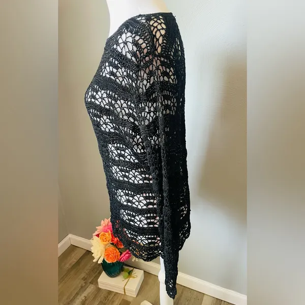 Laura Ashley Black Linen-Blend Crochet Knit Mesh Top - Image 3