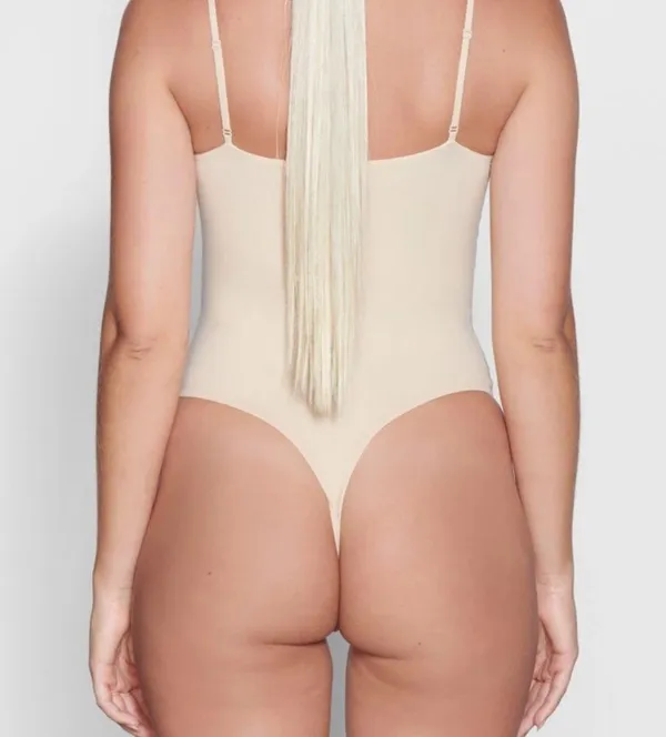 SKIMS Fits Everybody Cami Thong Bodysuit in Sand Size XXS NWT - Image 3