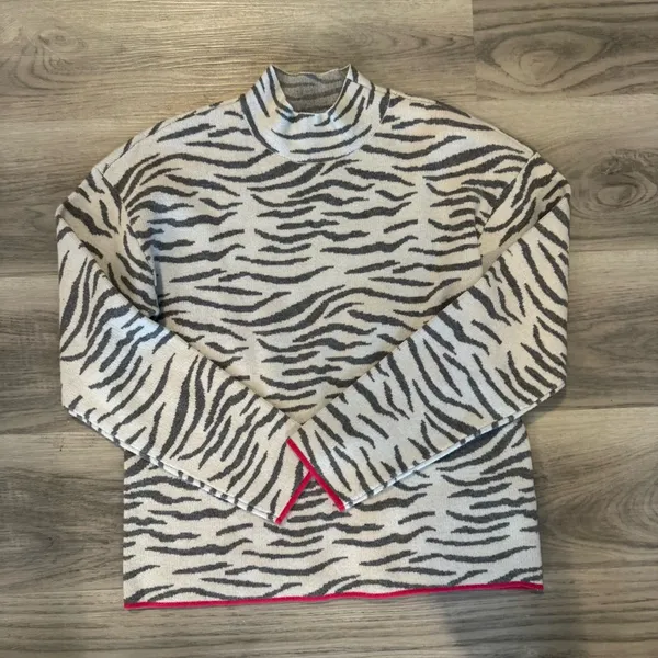 Anthropologie Small White/Gray Tiger Striped Mock neck Sweater w/pink trim - Image 2