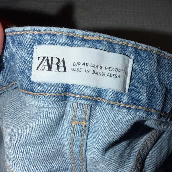 Zara denim shorts size 8 - Image 3