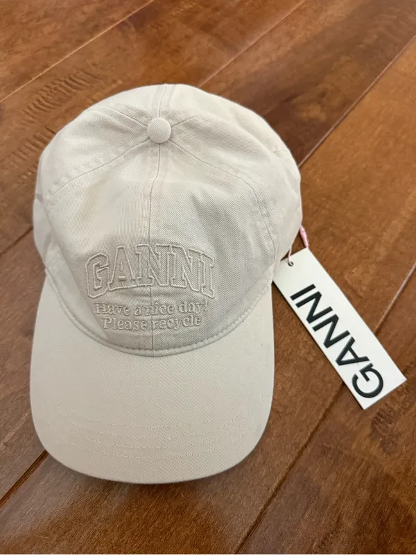 GANNI Patch Cap Hat in Egret NWT - Image 3