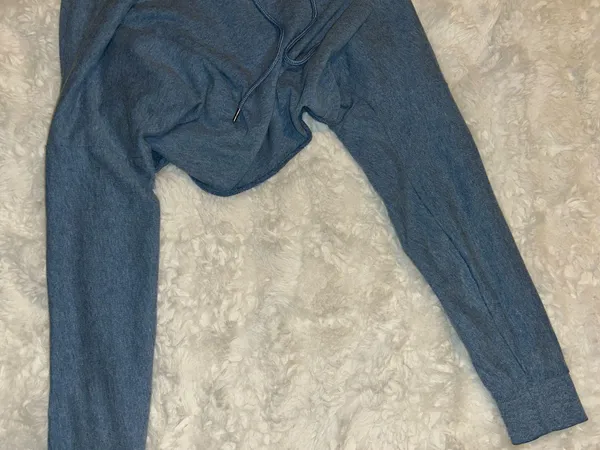 Forever 21 Cropped Hoodie Blue Sweatshirt - Image 3