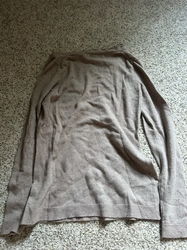 Banana Republic Tan Sweater - Image 2