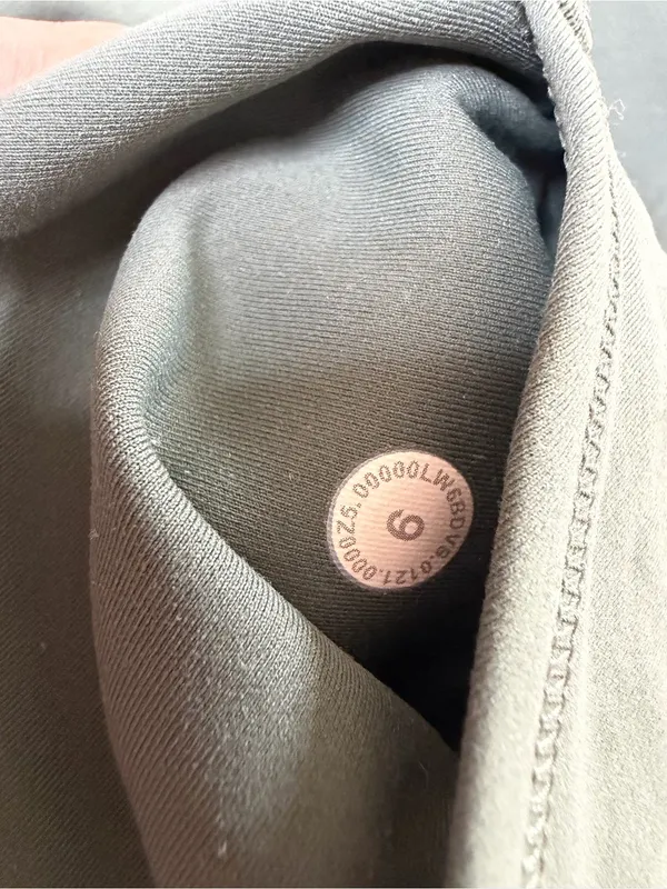 Lululemon Invigorate High Rise Crop 23” Leggings in Algae Green size 6 $118 - Image 13