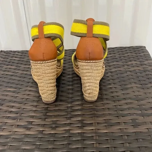 Tory Burch, wedge sandals, size 7 - Image 3