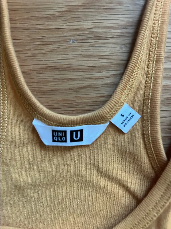 Uniqlo Tank Top - Image 2
