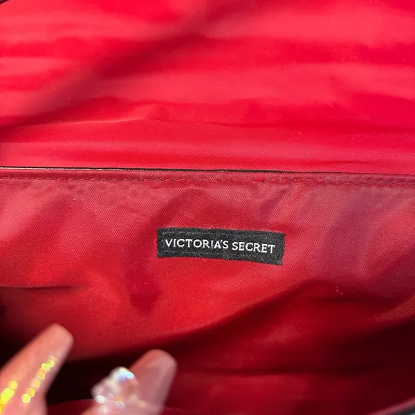 Victoria's Secret Black and Red Shoulder Bag - Image 3