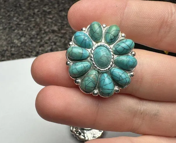 Avon Silver Tone & Blue Turquoise Color Pierced Earrings - Image 8