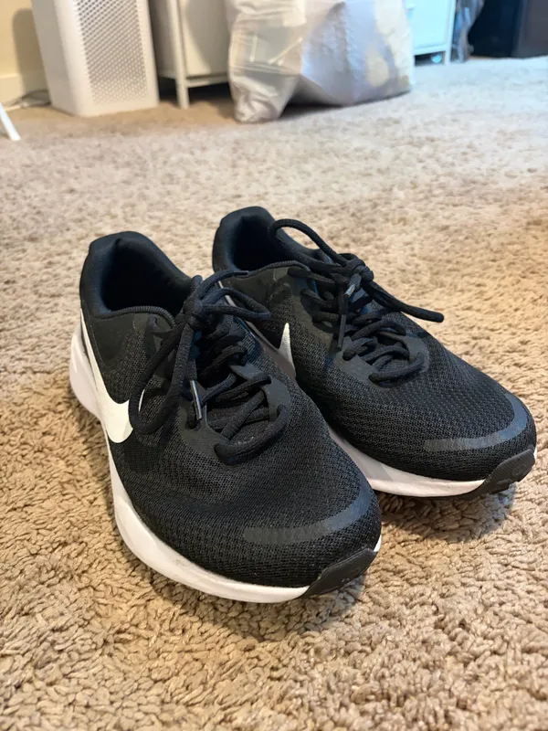 Nike Black Shoes Women’s - Image 3
