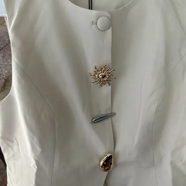Commense Metal Detail Split Vest size xl - Image 4