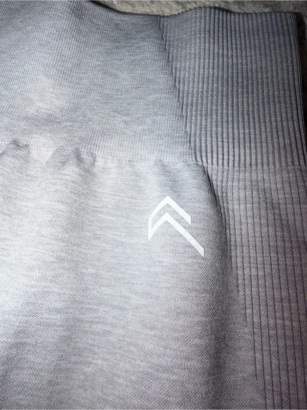 Oner Active Seamless High Waisted Biker Shorts Gray Small - Image 3