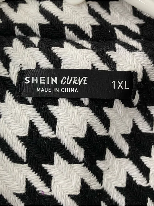 SHEIN Houndstooth Belted Sleeveless Jacket - Image 5