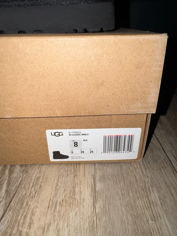 Black UGG Women’s - Image 9