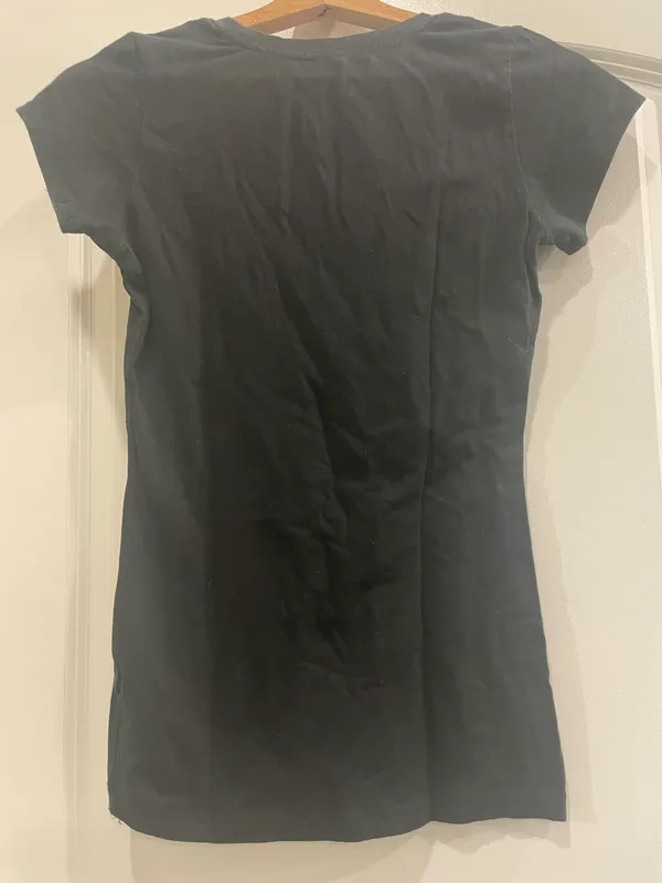 Black V Neck T Shirt Size M - Image 2