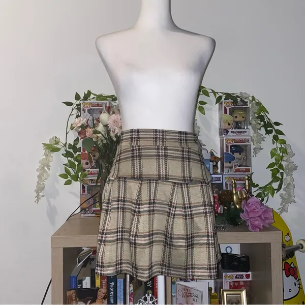 Derek Heart 90s vintage style whimsical dark academia plaid mini skirt - Image 9