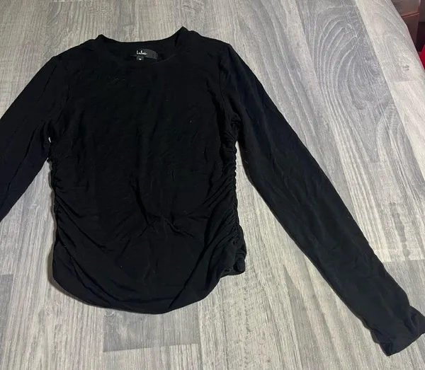 Lulus Black Scrunched Side Long Sleeve Crop Top; Medium Women’s - Image 2