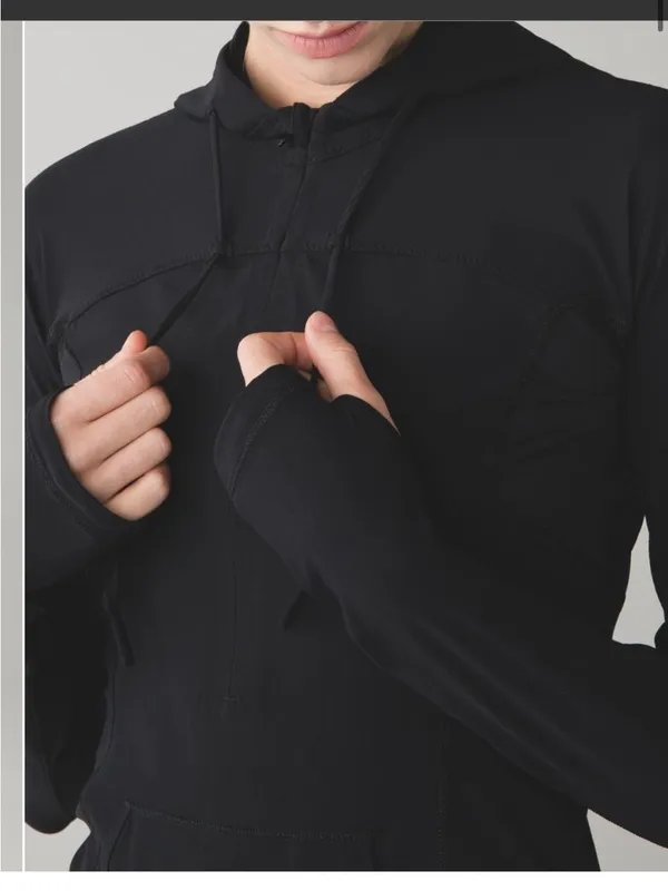 Lululemon Runbeam Hoodie in Black Athletic Long Sleeve Shirt Size 12 - Image 4