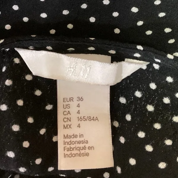 H&M Black White Polka Dot Ruffle V Neck Long Sleeve Peplum Blouse Top Size 4 - Image 5