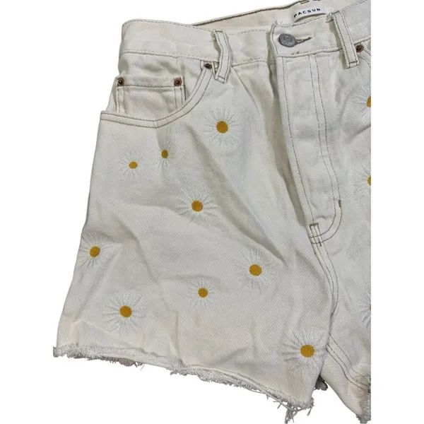 PacSun Daisy Embroidered‎ Ultra High Waisted Vintage Denim Shorts Sz 26 - Image 7