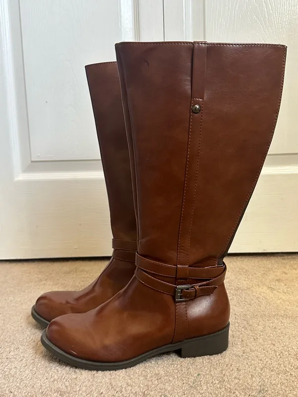 American Eagle boots - Image 2