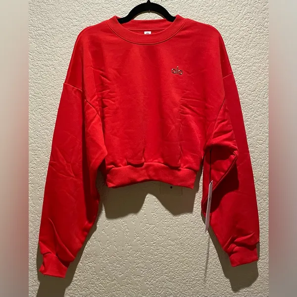 Alo Yoga NWT Cropped Accolade Crewneck Bright Red Sweatshirt Size S - Image 4