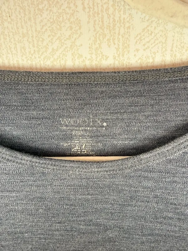 Woolx Women's Merino Wool Long Sleeve Shirt Gray Base Layer Size Small - Image 3
