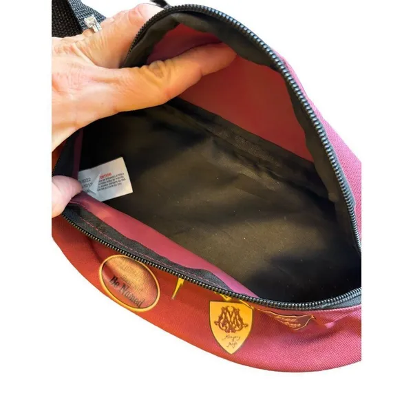 Harry Potter Burgundy Fanny Pack With Adjustable Strap & Zippered Compartment - Image 4