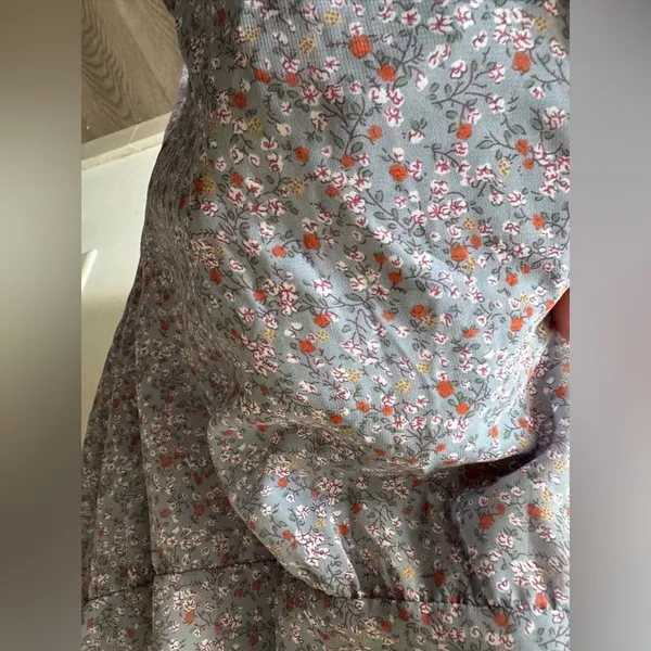Rokoko Blue Floral Flowy Cottagecore Tiered Maxi Dress Criss Cross‎ Back - Image 3